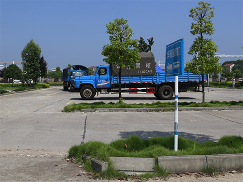 大卡車(chē)